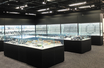 国内メーカーの展示コーナーも充実している