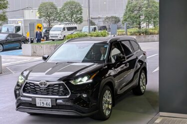 経産省、米国から逆輸入のトヨタ車を公用車に　日米関係へ配慮　