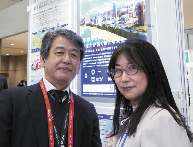 福岡県産業・科学技術振興財団の花城七菜・人材育成グループ長（右）と深谷輝之コーディネーター