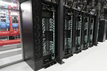 【AIデータ主権、進む国内基盤】ソブリンクラウド、通信・SIが主導権争い　Oracle Alloy軸に陣営拡大