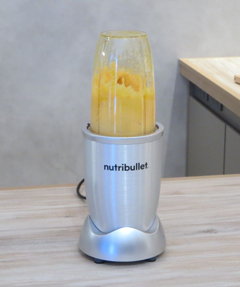 硬い食材でもスピーディーに粉砕するnutribullet PRO