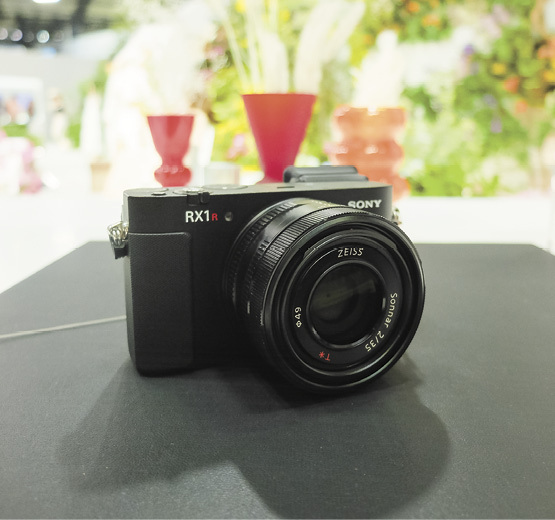 60万円を超すソニーの高級コンデジ「RX1R Ⅲ」