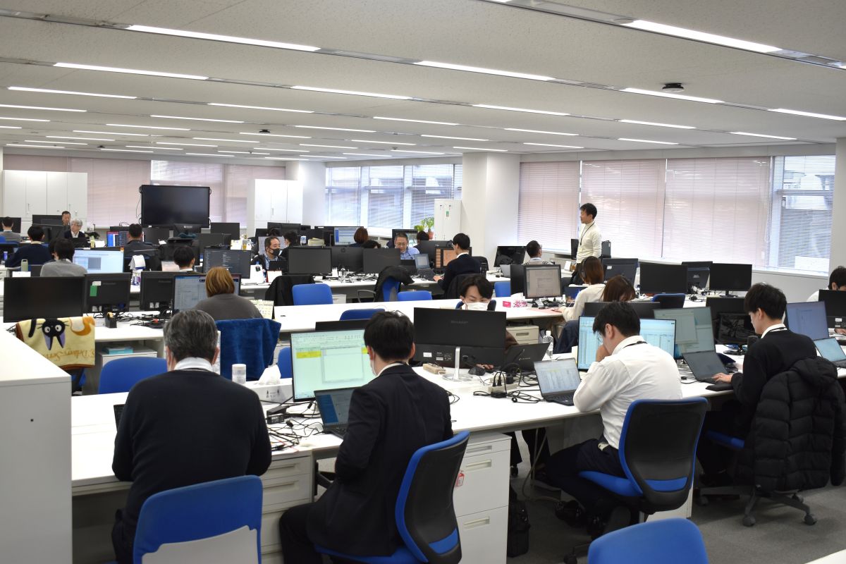 新オフィスの様子(写真は5階のIT部門)