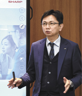 BtoB事業の方向性を語る徳山本部長