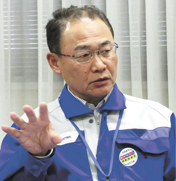 光半導体について説明する長谷川氏