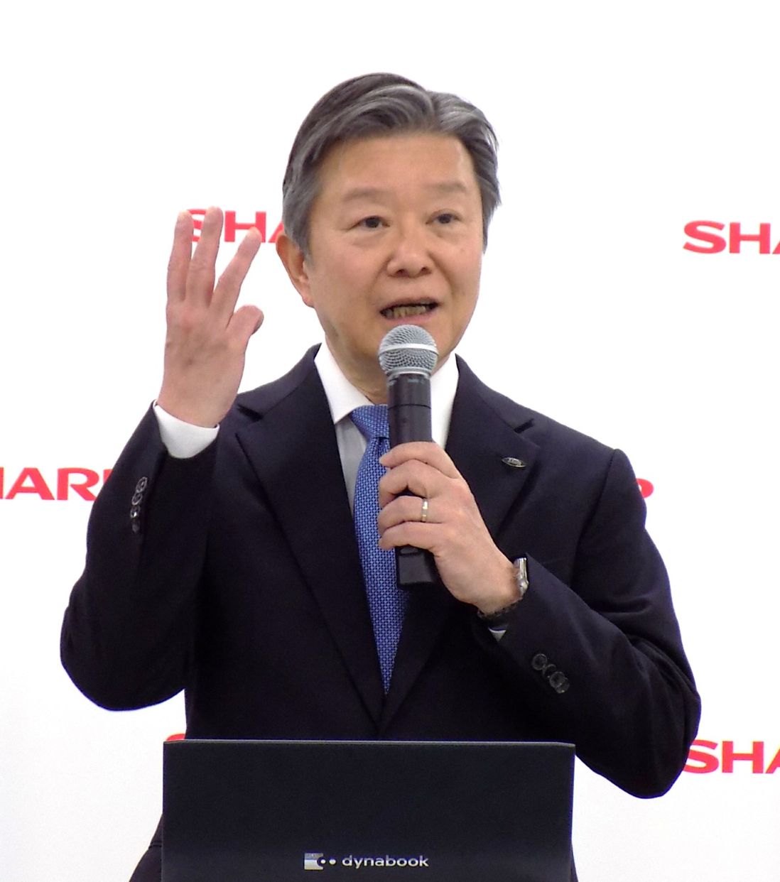 好きな言葉は決断力・実行力・人間力の「三つの力」と語る河村新社長
