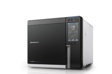 島津製作所、ガスクロマトグラフ開発70年の集大成　最上位モデル投入