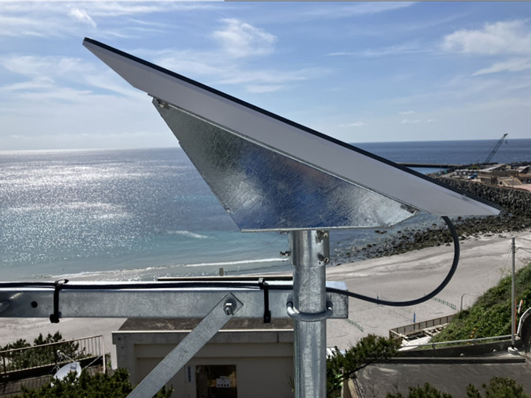 バックホール回線として利用しているStarlinkアンテナ