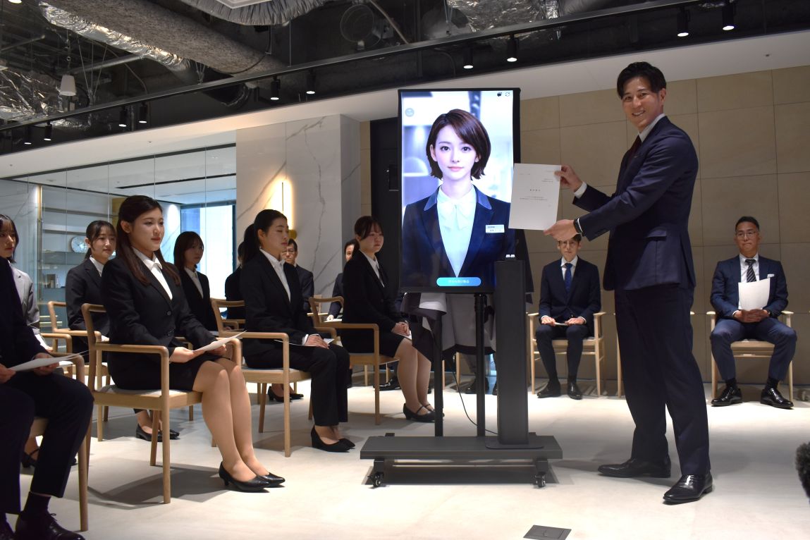 美楽 ニーナにも辞令が交付された