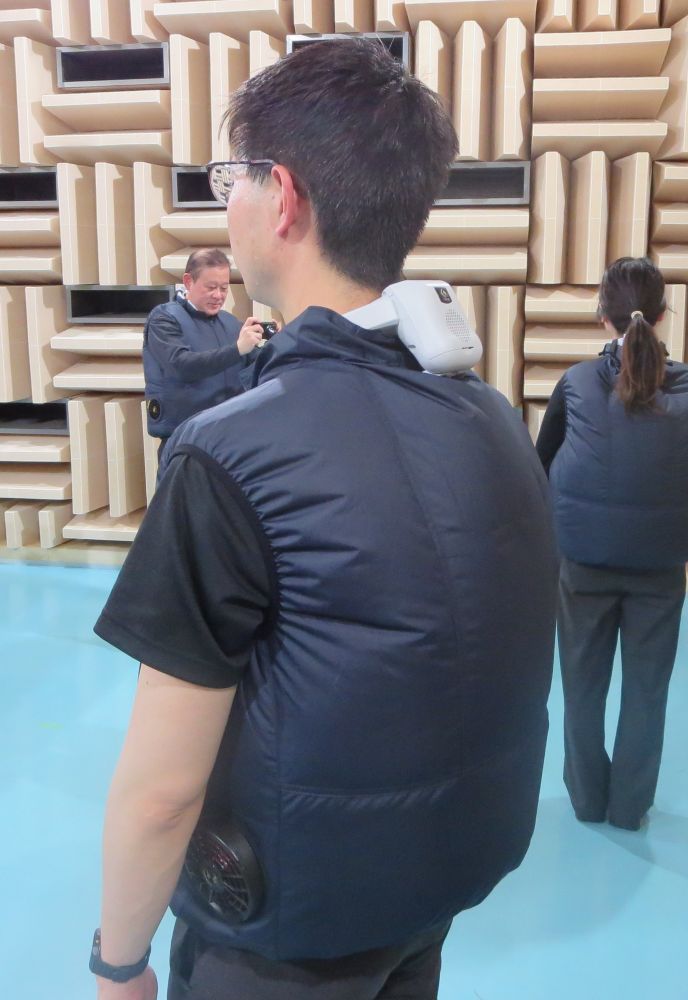 ファン付ウエアとの併用も提案する