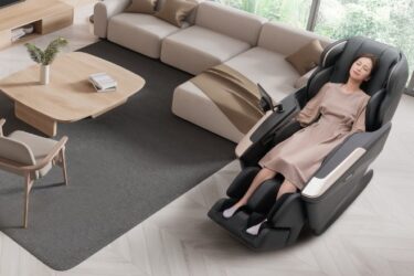 身体の状態に合わせ最適なマッサージ提供　フジ医療器が最高級マッサージチェア投入