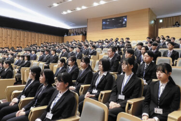 【AI時代の入社式、人材戦略最前線】入社式が変わる、企業が変わる　体験・対話・育成で魅力アピール