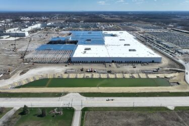 米フォード、EV部門再編　新部門トップにガルホトラCOOが就任