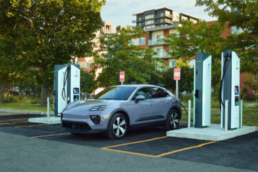 カナダのエネルギー・天然資源省、充電設備のプロジェクトを推進　1600基の設置計画を承認
