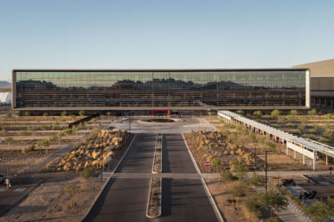 TSMC、1.3ナノ半導体を29年に量産化へ　製造技術をシンポジウムで発表