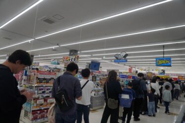 エディオン岡山本店がリニューアルオープン　「見て触って楽しむ体験型店舗」　新たにトレカや酒など取り扱い