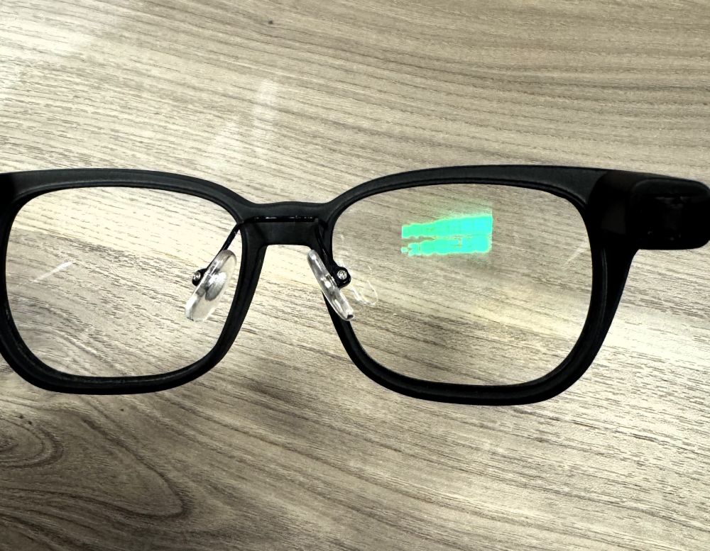 右側ディスプレーに文字などを表示する