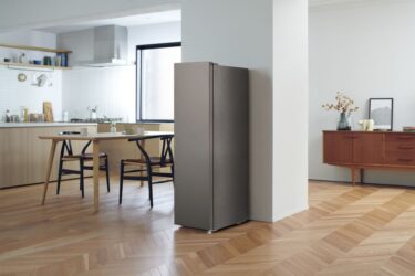 東芝、1ドア冷凍庫のラインアップ追加　横幅364mmのスリム設計