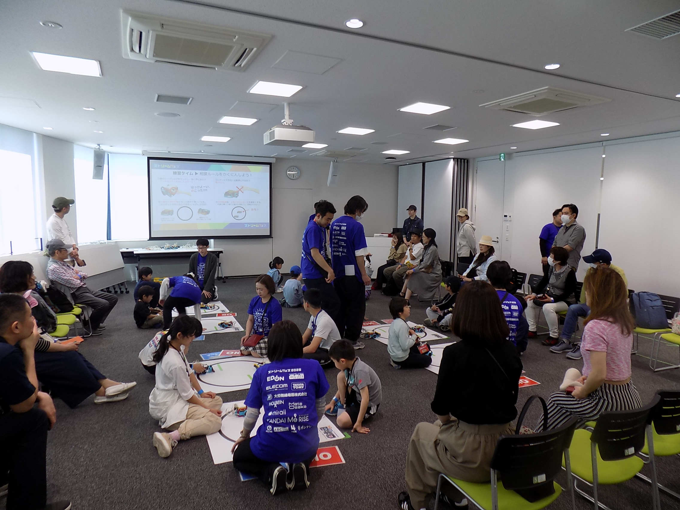ロボット相撲大会も実施した