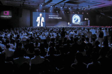 【「COMPUTEX TAIPEI 2026」を読み解く】AIは実装競争の時代へ　DC、端末、現場に戦線拡大