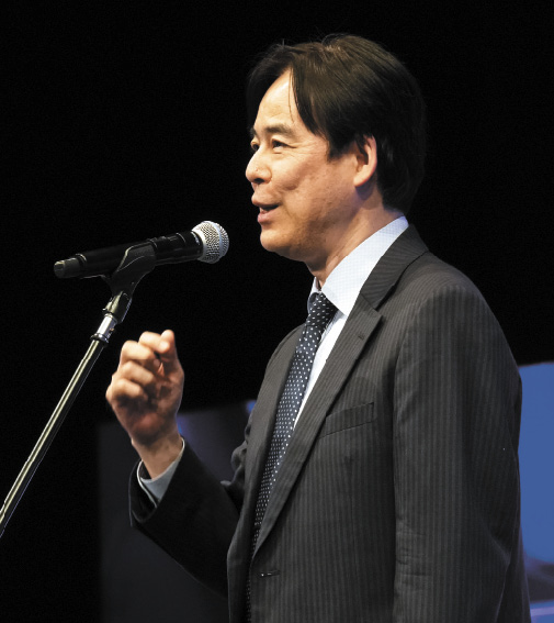 DCON本選の技術審査員を務めた尾形哲也・早稲田大学教授