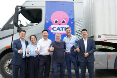 英オクトパスと中国CATL、電動大型トラック向け電池交換網を構築　欧州に合弁設立設立へ