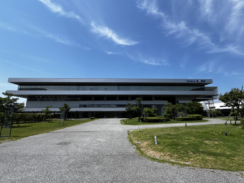 安川電機の本社（北九州市八幡西区）