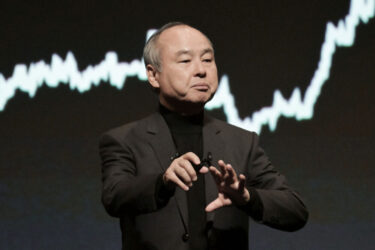 ソフトバンクG孫氏が続投宣言　「あと10年か15年頑張る」　株主総会