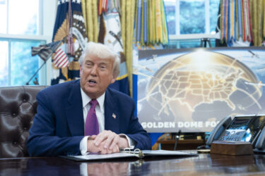米GM、防衛大手ロッキードと提携　兵器生産を加速へ