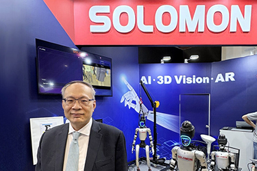 スマート製造工程を後押し　ソロモン・テクノロジーのヒューマノイドロボット