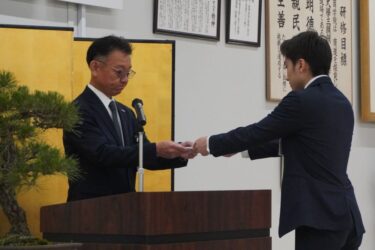 松下幸之助商学院、大阪・枚方で初の開講式　9人が入塾