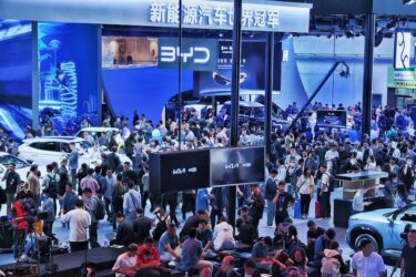 中国政府、PHV向け自動車税優遇を廃止　EVの普及拡大で支援策見直し