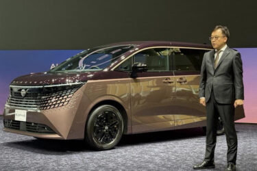 日産、新型エルグランドを発売　16年ぶり刷新、ハイブリッド車に