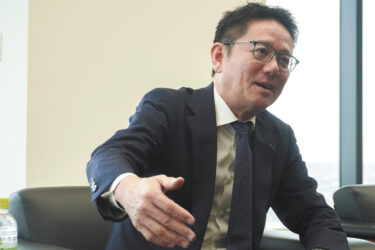 【業界のキーマンに聞く】日東電工赤木達哉社長COO　28年度営業利益2200億円へ　「ESGニッチトップ」へ成長加速
