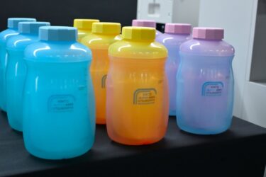 中身が見える断熱樹脂ボトル新開発　タイガー魔法瓶