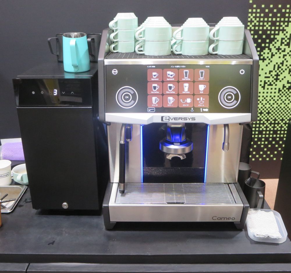 チェーン店舗やコンビニ向けの大型製品