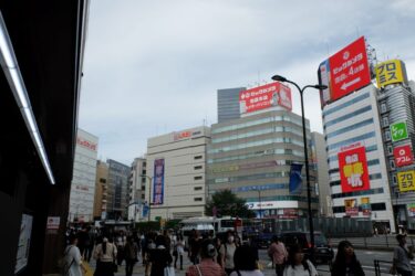 【人流が映すヨドバシ出店のインパクト】回遊しやすさ、記者が検証　分かりやすいのは「地上」