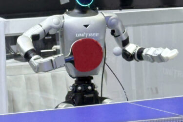 中国、ロボット覇権狙う　北京で世界大会、「人型」大手も上場