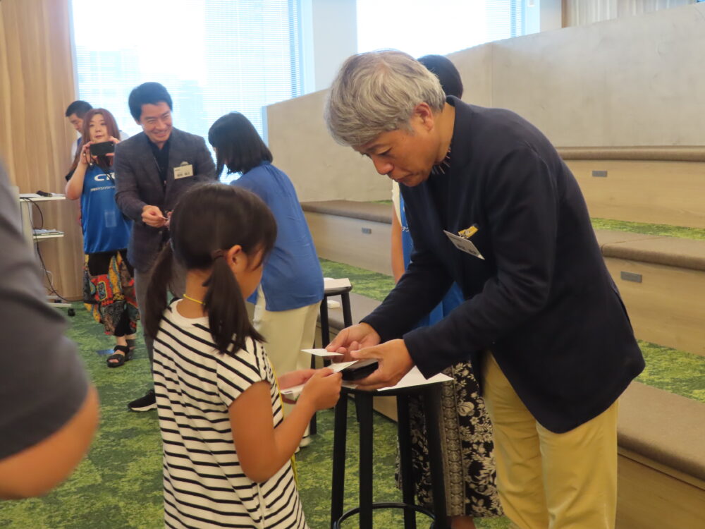新宮社長との名刺交換