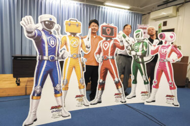 地域店PRへ「カデレンジャー」活用　滋賀商組、地域店の魅力発信プロジェクト始動　県イベントで子育て世代に訴求