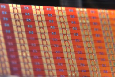 ベルギー研究機関imec、AIデータセンター向け受光素子を開発　400Gbps通信を実証