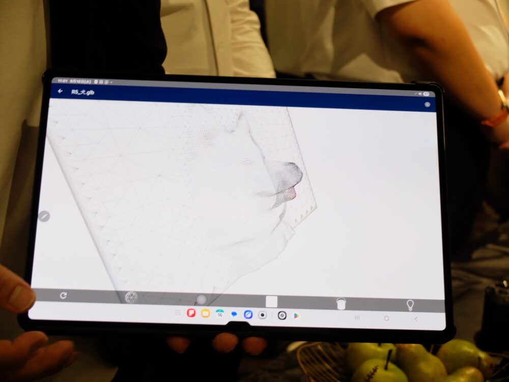JPEGの距離情報から得た推定距離をメッシュ状に展開して3Dモデルを生成する