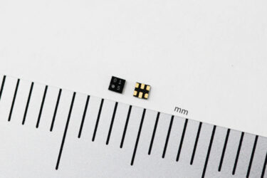 日清紡マイクロ、Bluetooth LEの信号を省電力で増幅する「NT1741」　小型の補聴器狙う