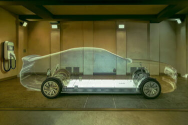 車載バッテリーとDC-DCコンバーター「まとめて液冷」米Vicorと韓国INFACの新設計