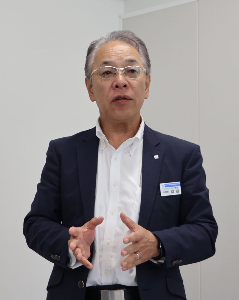 ダイドー纐纈氏