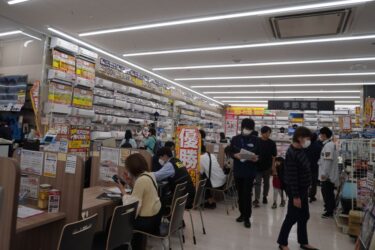 Joshin、阪神優勝セール　西宮ガーデンズ店、開店前から列　ECも活況